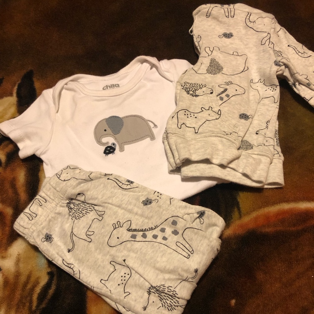 6-9 month 3 piece elephant print set